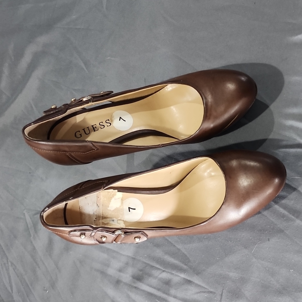Heels, Guess 4" high heels, size 7. Very Lightly worn